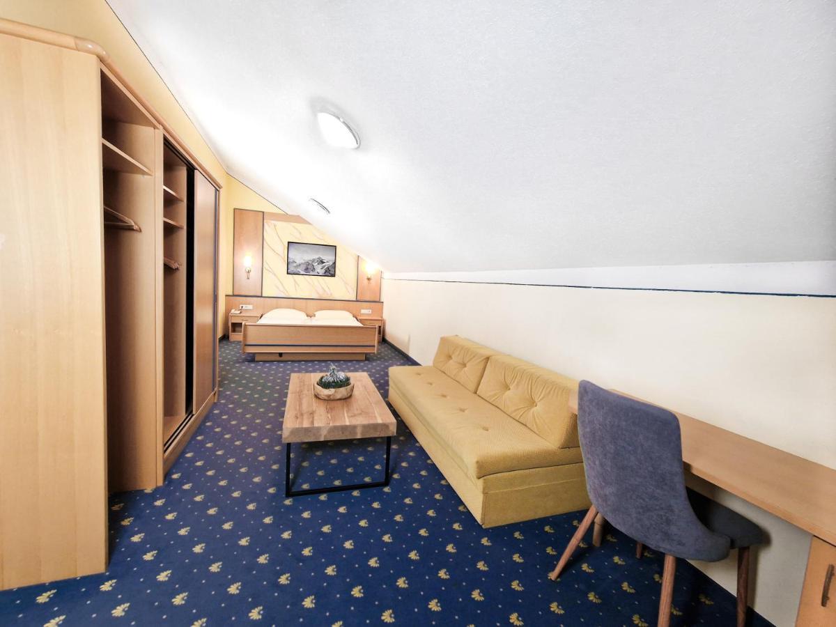 קאונרטל Hotel Laerchenhof מראה חיצוני תמונה