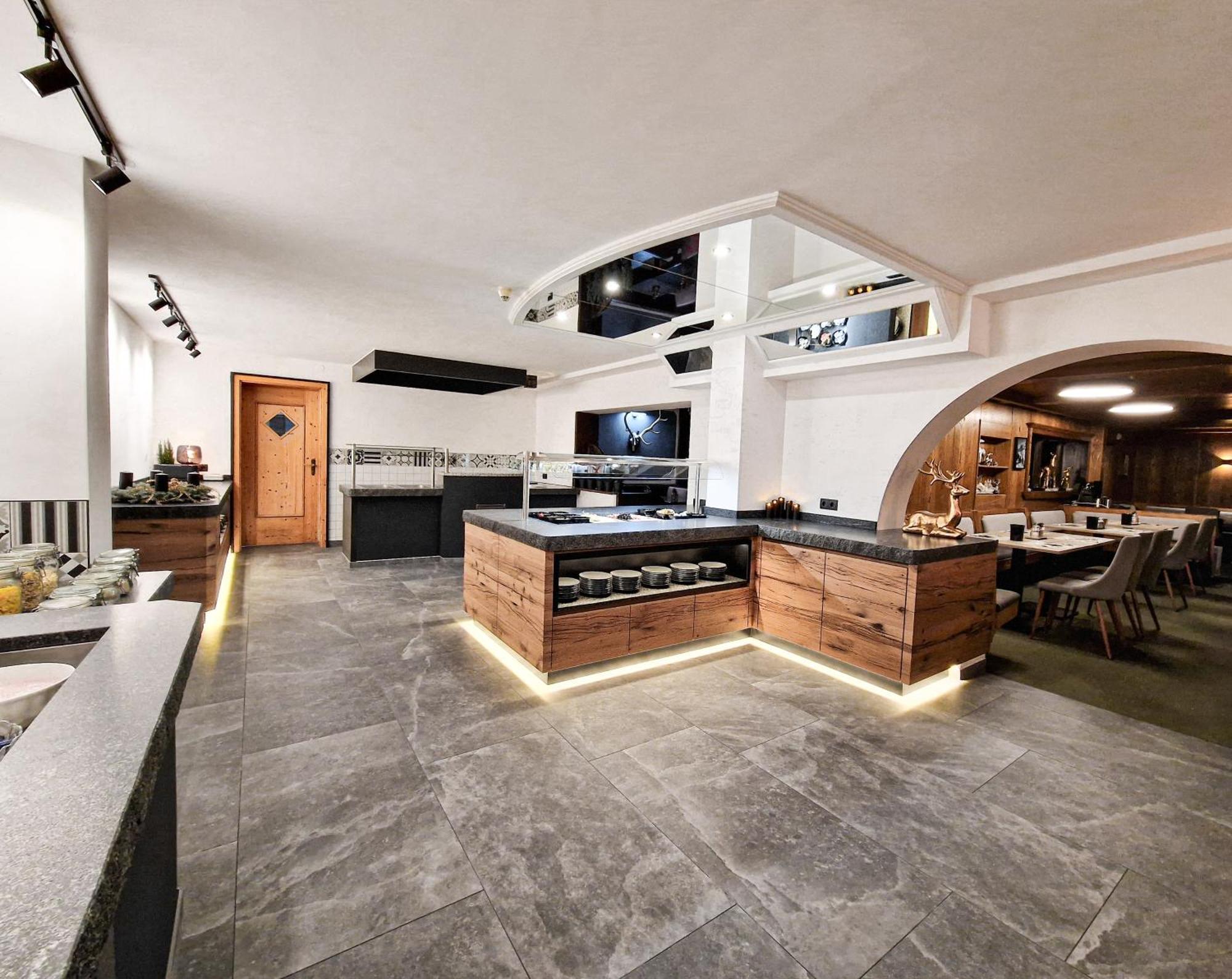 קאונרטל Hotel Laerchenhof מראה חיצוני תמונה