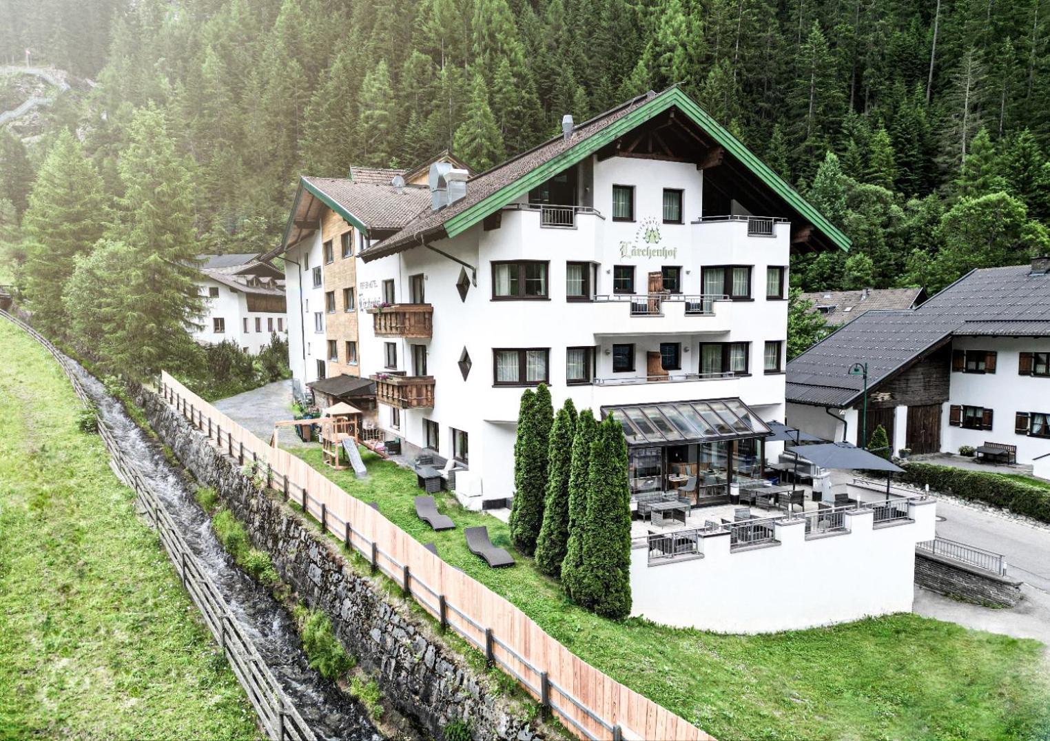 קאונרטל Hotel Laerchenhof מראה חיצוני תמונה